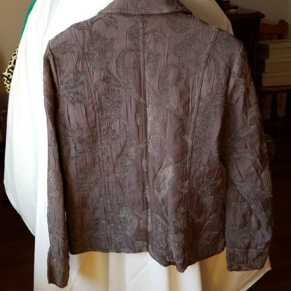 Jacket - Picture 2 of 7